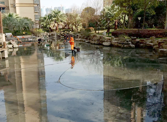 合江景观池淤泥清理